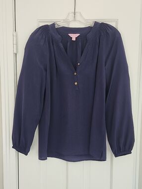 Lilly Pulitzer Women’s Navy Smocked Yoke Peasant Blouse